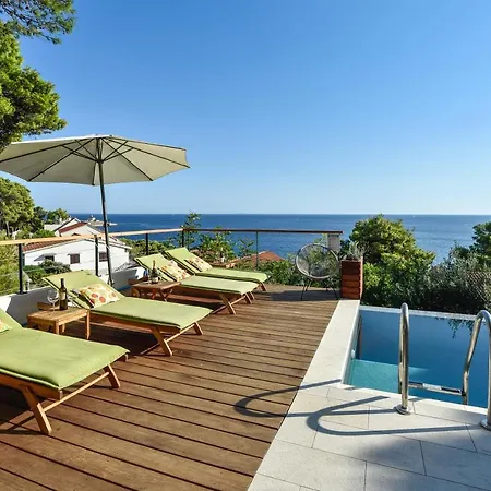 4 Bedrooms Hvar Located 100m From The Sea And 1,5 Km From Hvar Old Town 别墅 赫瓦尔