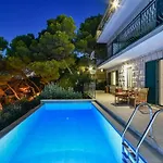 4 Bedrooms Hvar Located 100m From The Sea And 1,5 Km From Hvar Old Town Villa *