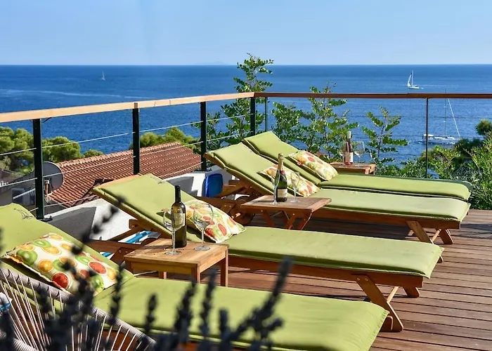 Villa 4 Bedrooms Hvar Located 100m From The Sea And 1,5 Km From Hvar Old Town Hvar Town