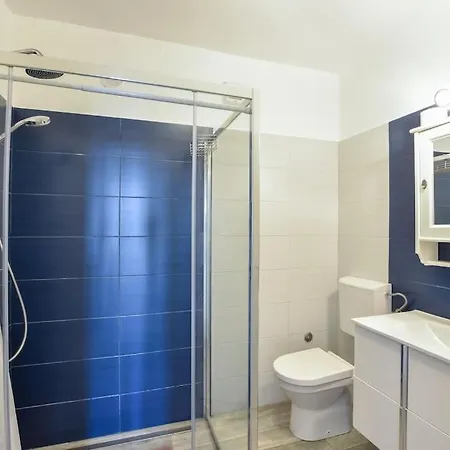 4 Bedrooms Hvar Located 100m From The Sea And 1,5 Km From Hvar Old Town Hvar Town